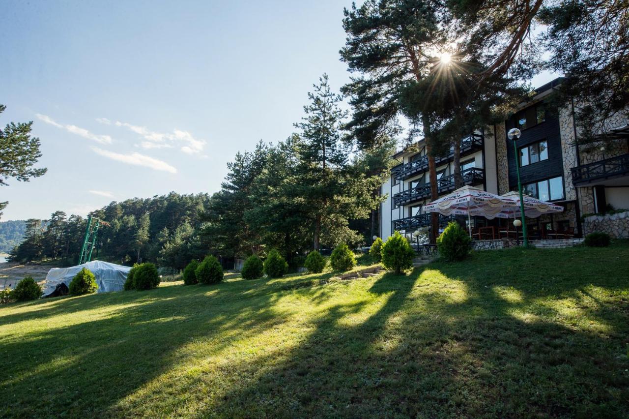 בטק Family Hotel Hebar מראה חיצוני תמונה