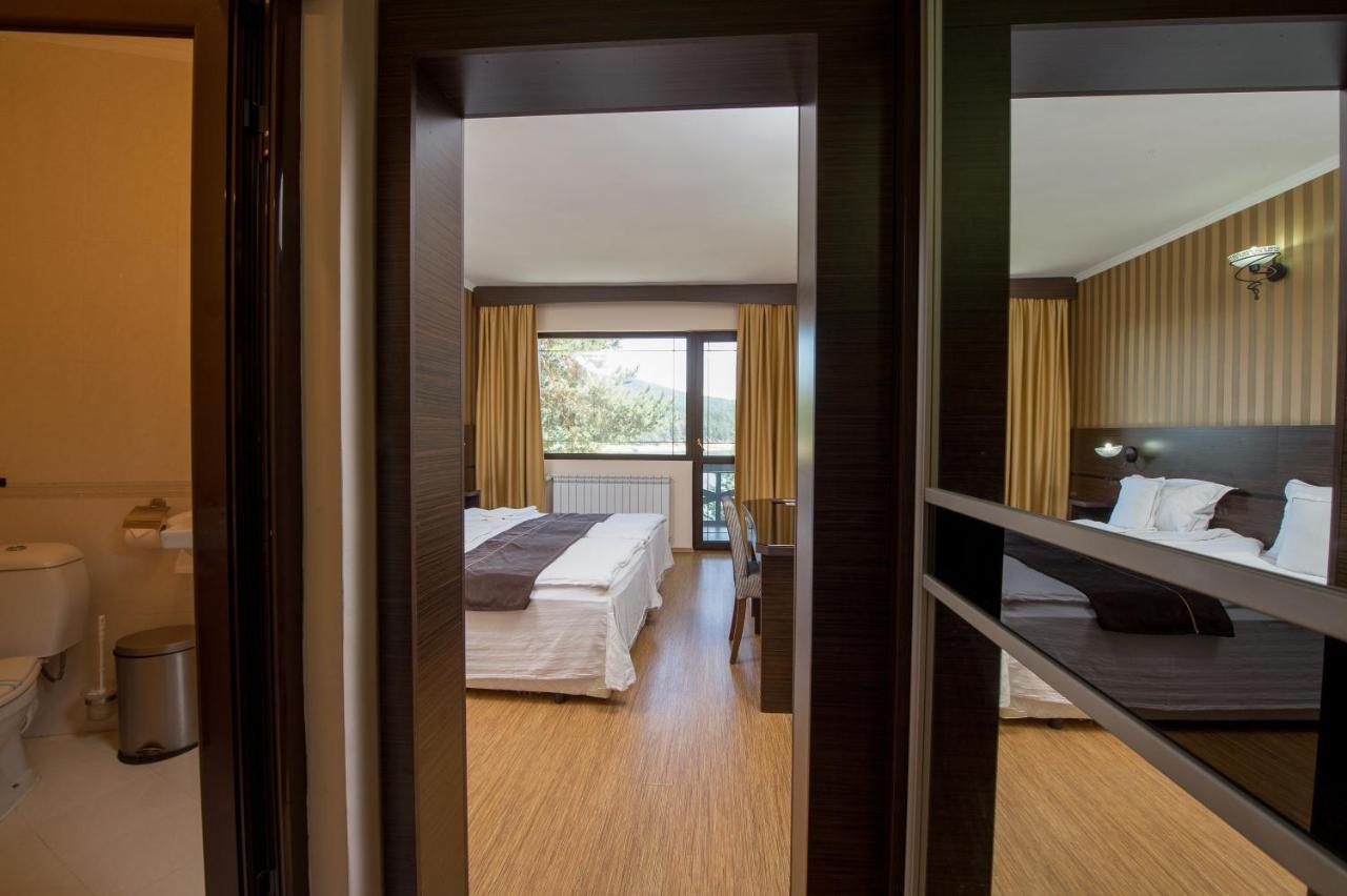בטק Family Hotel Hebar מראה חיצוני תמונה