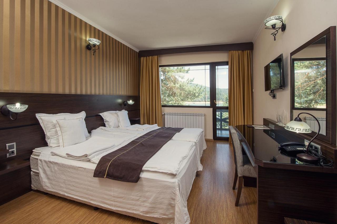 בטק Family Hotel Hebar מראה חיצוני תמונה
